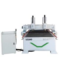 Machine de sculpture sur bois 3d double tête 1325 cnc routeur machine à bois à vendre