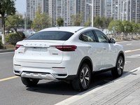 Voitures d'occasion HAVAL F7x SUV LHD Automatique Traction avant 1.5T Turbo Intérieur cuir foncé Jantes R19 Faible kilométrage Sans accident Exportation Vente en gros 2019