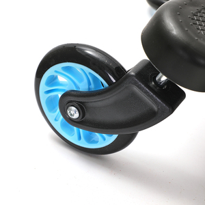 Tùy Chỉnh Màu Xanh Bánh Xe Có Thể Gập Lại Xe Đẩy Em Bé Phụ Trợ Bàn Đạp Add-On Đứng Hội Đồng Quản Trị Buggy Hội Đồng Quản Trị Nhựa - Product Image 4