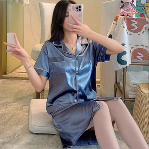 Venta al por mayor camisón <span class=keywords><strong>de</strong></span> novia pijama verde Tex logotipo personalizado batas <span class=keywords><strong>de</strong></span> satén <span class=keywords><strong>de</strong></span> seda mujeres ropa <span class=keywords><strong>de</strong></span> dormir SPA <span class=keywords><strong>vestido</strong></span> <span class=keywords><strong>de</strong></span> belleza - Product Image 3