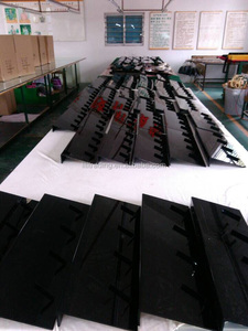 Présentoir en forme de L clair et noir pour étui de téléphone portable Design chaud simple avec panneau arrière Présentoir pour étui de téléphone publicitaire - Product Image 3