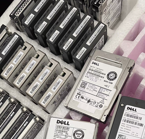 เซิร์ฟเวอร์ภายใน SAS SSD 2.5 นิ้ว 800GB 12GB ใหม่ - Product Image 2