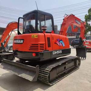 Mini-excavatrice Doosan DH55, poids opérationnel de 5 tonnes, capacité de la benne de 0,2 m³, modèle 2022 d'occasion, moteur Yanmar - Product Image 1
