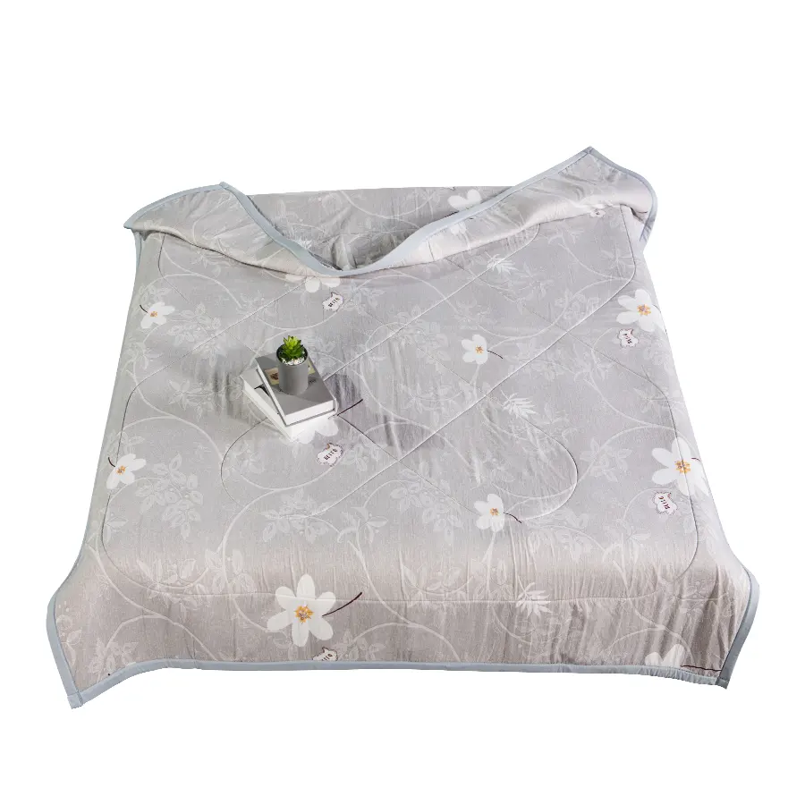 2022 New Design Soft Custom Summer Quilt Blanket for Hot Sleepers