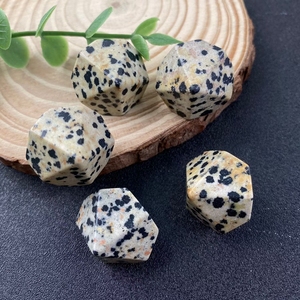 Hermoso juego de jaspe rojo HZ | Juego de dados de 5 piezas de piedras preciosas naturales al por mayor | Compra en línea de Amayra Crystals Exports India - Product Image 6