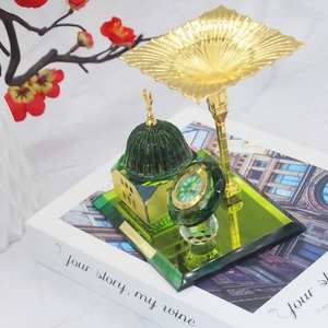 Arquitectura islámica de mezquita en cristal, parasol y reloj decorativo para el hogar, recuerdo duradero para uso en interiores. - Product Image 1