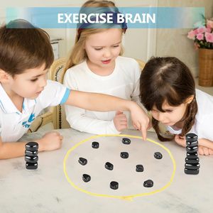 Juego de Mesa Interactivo de Navidad con Efecto Transfronterizo, <span class=keywords><strong>Ajedrez</strong></span> de Plástico, Pensamiento Lógico, Cinco Piedras Magnéticas, Juego para Niños - Product Image 2