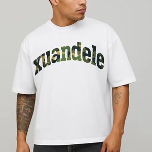 T-<span class=keywords><strong>shirt</strong></span> Boxy Homme en Coton à Épaules Tombantes avec Logo <span class=keywords><strong>Personnalisé</strong></span>, Style Urbain Simple, Motif Camouflage et Imprimé Lettres, Manches Courtes - Product Image 1