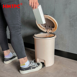 Bidone della Spazzatura Rotondo da 10L/15 <span class=keywords><strong>Litri</strong></span> con Pedale e Apertura Manuale, Contenitore per Rifiuti in <span class=keywords><strong>Plastica</strong></span> con Coperchio - Product Image 4