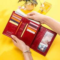Portefeuille en cuir véritable Serpentine rouge court personnalisé pour femmes, livraison directe, 10 fentes pour cartes de crédit, sac à main pour femmes, vente en gros