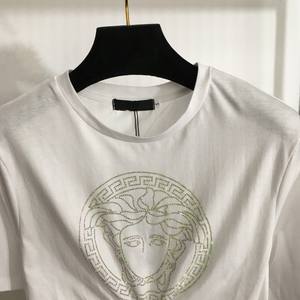 เสื้อยืดผู้หญิงคอกลมแขนสั้นมีเข็มเจาะสีร้อนแรงสำหรับฤดูร้อน2024 - Product Image 3