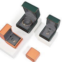 Boîte à bijoux en cuir orange personnalisée en gros, ensemble de boîtes à bijoux, boîte à bagues, boîte à pendentifs, boîte à bracelets avec bouton