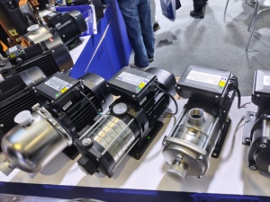 Pompe commerciale horizontale multi-étages SUOU Série CMI 10 en acier inoxydable, haute performance pour le traitement de l'eau, moteur en cuivre, métal - Product Image 2