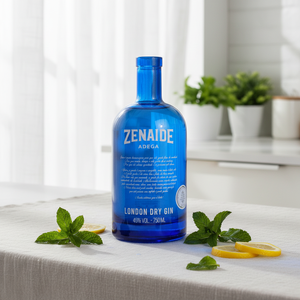 <span class=keywords><strong>Botella</strong></span> <span class=keywords><strong>de</strong></span> Vidrio Redonda Personalizada <span class=keywords><strong>de</strong></span> 700ml 750ml Color <span class=keywords><strong>Azul</strong></span>, <span class=keywords><strong>Botella</strong></span> <span class=keywords><strong>de</strong></span> Vidrio Personalizada para Vodka, Ginebra, Tequila y <span class=keywords><strong>Whisky</strong></span> con Corcho en Venta - Product Image 3