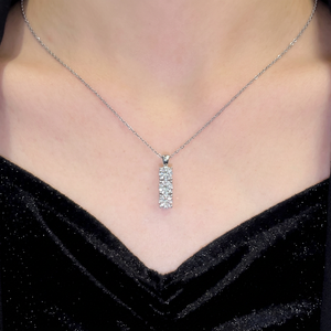 Collar de Barra con Diamante de Laboratorio en Oro Blanco de 14K, Corte Brillante Redondo, Certificado IGI, Colgante Minimalista Unisex - Product Image 1
