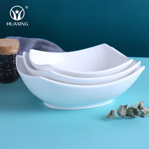 Lot de Bols en Céramique Blancs Ronds pour Salade et Soupe <span class=keywords><strong>HoReCa</strong></span>, Tailles 8, 9 et 10 Pouces, Grande Vaisselle pour Hôtels – Vente en Gros - Product Image 1