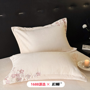 Winter Princess Style Milk Fleece Four-Piece <b>Bedding</b> <b>Set</b> With Embroidered Flowers Warmth Anti-static - Product Image 4