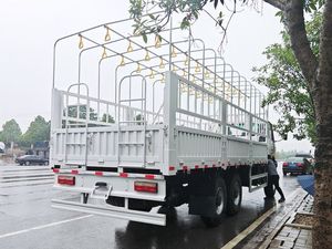 <span class=keywords><strong>Camion</strong></span> de transport de troupes Dongfeng 6X6 AWD Diesel LHD RHD personnalisable, émissions conformes, direction assistée, certifié ISO CCC Chine - Product Image 4