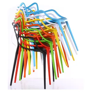 中国现代彩色猫耳朵设计聚丙烯塑料餐椅