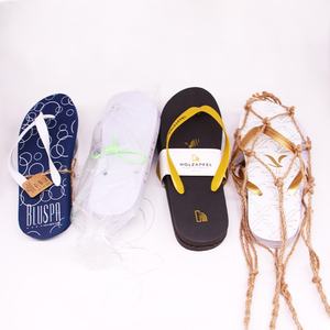 Chanclas para invitados de boda al por mayor, bolsa de malla para regalo personalizado, sandalias blancas de playa, recuerdos para fiestas, fabricante de souvenirs - Product Image 1