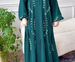 Abaya de Chifón Bordada Personalizada Leduo para Mujer - Elegante Túnica Larga Modesta con Hiyab, Vestido de Oración Islámico Estilo Dubái - Product Image 2