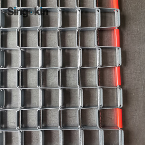 Malla de Alambre Galvanizado Económica Marca SGK de 6 pies x 1.5 pies con Orificios Cuadrados <span class=keywords><strong>para</strong></span> Cuidado del Césped, Nivelación de Arena y Grava, Alambre de 3 mm - Product Image 4