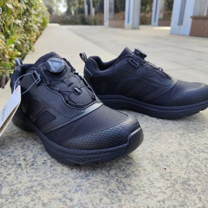 รองเท้าเดินป่าผู้ชายสีดำหัวเข็มขัดอัตโนมัติกันน้ำระบายอากาศได้ดีพื้นรองเท้ายางส้นเตี้ยกลางแจ้งเบามากการฝึกอบรมฤดูร้อน - Product Image 3