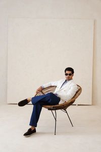 Esmoquin blanco con estilo personalizable, traje de boda ajustado para hombre, chaquetas elegantes de pana para novio, de una sola botonadura, de talla grande - Product Image 6