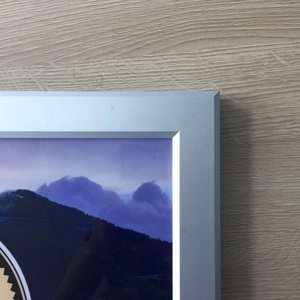 Boîte à lumière LED personnalisée durable en aluminium et acrylique A4 avec affiche de film éclairée, pour une utilisation en intérieur/extérieur - Product Image 2