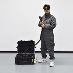 Macchina Portatile per Pulizia Laser a Valigetta da 300W <span class=keywords><strong>di</strong></span> Azienda con Forte Capacità Produttiva dal 2005 - Product Image 1