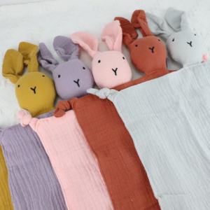 प्यारा पशु बंनी जैविक कपास मस्लिन बेबी कंबल-गैर विषैले ऑल-सीज़न यूरोपी शैली आराम टॉय - Product Image 1