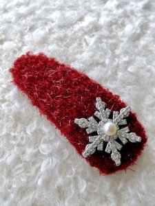 Barrettes élégantes pour femmes avec décorations en strass, flocons de neige et perles, style Noël, en feutre - Product Image 5
