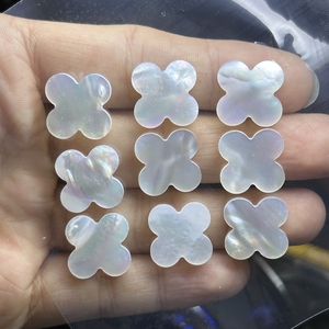 Perle di <span class=keywords><strong>Pietra</strong></span> Naturale VC all'Ingrosso 13x13x2mm, Conchiglie di Madreperla a Quadrifoglio - Product Image 3
