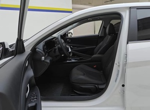 Hyundai Elantra 2023 d'<span class=keywords><strong>occasion</strong></span> pas chère, 1.5L CVT Édition Elite, conduite à gauche, essence, berline compacte, véhicule de seconde main pour l'exportation en gros vers l'Afrique - Product Image 3