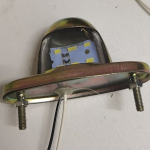 Vente en gros bon <span class=keywords><strong>prix</strong></span>, feux de <span class=keywords><strong>remorque</strong></span> de camion 24v imperméable 6 LED lampe de <span class=keywords><strong>plaque</strong></span> <span class=keywords><strong>d</strong></span>'<span class=keywords><strong>immatriculation</strong></span> en fer - Product Image 5