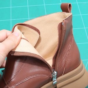 Botines de Mujer Estilo Británico de Cuero Genuino con Cremallera, Cómodos y Transpirables, de Caña Alta para Primavera/Otoño/Invierno - Product Image 3