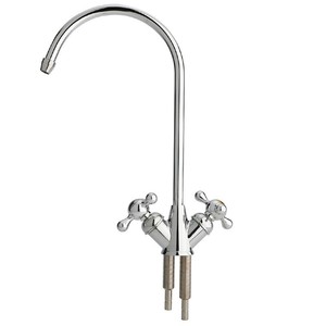 <span class=keywords><strong>Grifo</strong></span> de fregadero cromado de 1/4 pulgadas con agujeros dobles para filtro de agua potable doméstico de ósmosis inversa RO - Product Image 1