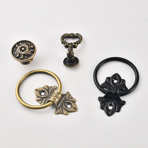 Traditional Zinc Alloy Cabinet Pull Rings And <b>Knobs</b> For Drawer Door Hardware <b>Black</b> And Antique Brass Finish - Product Image 3