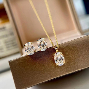 Set di Collane Geometriche Ovali per Donne, Ciondolo Minimalista con Catena, Accessorio per Outfit Quotidiani - Product Image 5