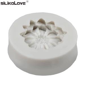 New resin <b>silicone</b> gummy mold for making edible sugar flowers, cake decorations, chocolate baking <b>tools</b> - Product Image 2