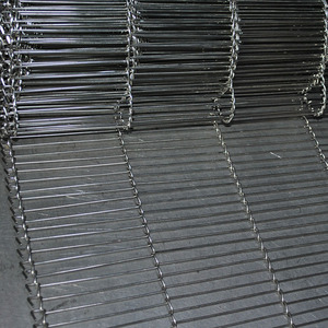 Bande transporteuse professionnelle de grillage d'échelle de chaîne d'acier inoxydable flexible pour la <span class=keywords><strong>pizza</strong></span> de boulangerie de four de tunnel - Product Image 3