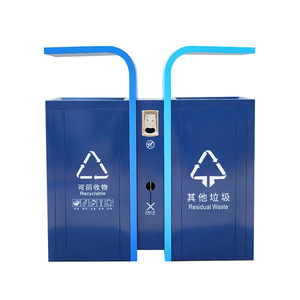 Elegante bote de basura de acero inoxidable para exteriores con dos compartimentos, perfecto para centros comerciales, zonas turísticas, parques y calles. - Product Image 5