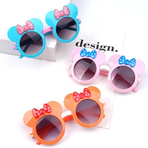 Gafas de sol de lujo para niños, lentes de sol infantiles de protección UV con dibujos animados, estilo flip, <span class=keywords><strong>Mickey</strong></span> y Minnie, regalo para niños, <span class=keywords><strong>2022</strong></span> - Product Image 2
