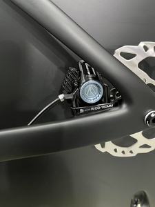 Vélo de triathlon Aero TT avec cadre en carbone haute performance, guidon intégré et frein à disque pour contre-la-montre - Product Image 5