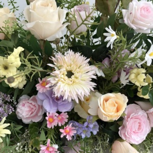 Arranjo Grande de Flores Artificiais Clássicas Coloridas para Centro de Mesa de Casamento, Feito à Mão, Duradouro, para Casamentos e Recepções - ZIKE - Product Image 6