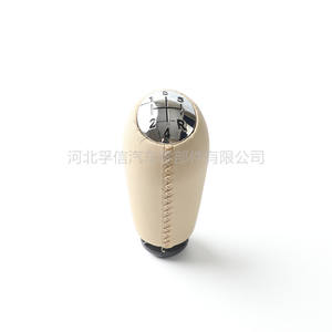 Funda de cuero PU blanca para pomo de palanca de cambios de transmisión manual, diseño ergonómico para Renault Clio Logan Scenic Mk2 - Product Image 2