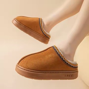 Custom Designer di moda <span class=keywords><strong>invernale</strong></span> morbido in finta pelle scamosciata con plateau in pelliccia Sole per interni peluche da uomo scarpe calde pantofole da <span class=keywords><strong>donna</strong></span> - Product Image 5