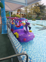 Bon marché, aire de jeux pour piscine, bateau tamponneur, parc hôtelier touristique, bateau à aubes en plastique PE, système de combat familial électrique, pistolet à eau