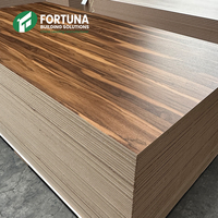 Panneau MDF mélaminé moderne 1220x2440mm 12-18mm avec colle E0/E1 pour portes d'armoires