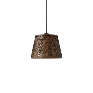 Abat-jour de plafonnier en osier marron, forme conique moyenne, incrustations décoratives, élégant cache-lampe - Product Image 1
